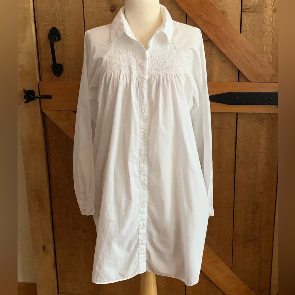 CHANCE ENCOUNTERS White Button-Up Cotton Sleep Shirt L Size Large Smocked